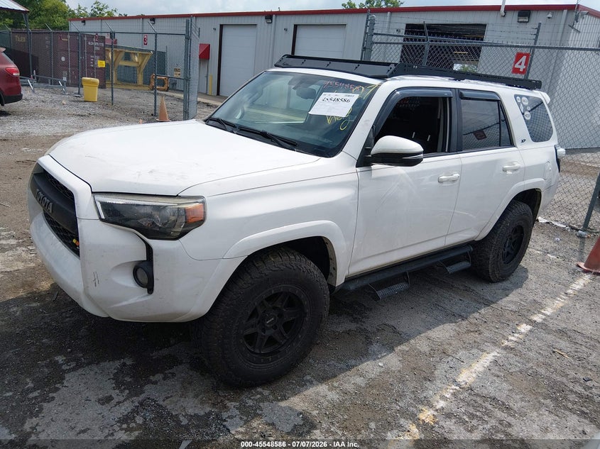 2019 Toyota 4runner VIN JTEBU5JR4K5666853 IAAI salvage auction — SIDE, Salvage (Kentucky), sold $10,300 on 2026-07-31 (photo 2)
