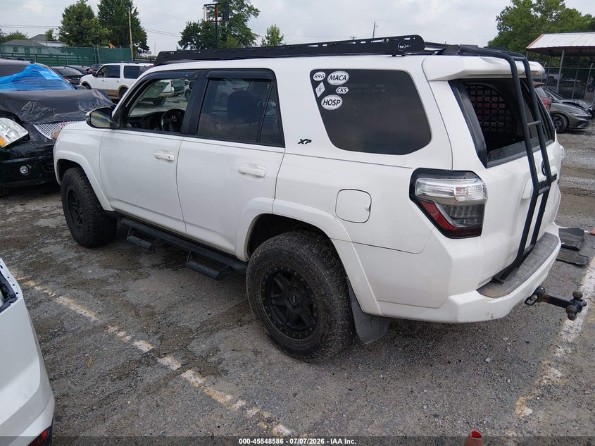 2019 Toyota 4runner VIN JTEBU5JR4K5666853 IAAI salvage auction — SIDE, Salvage (Kentucky), sold $10,300 on 2026-07-31 (photo 3)