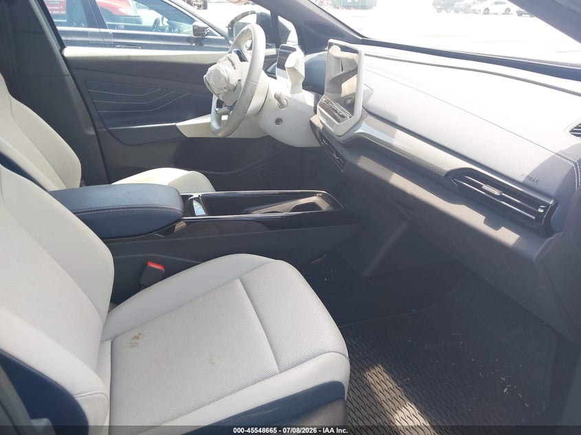 2023 Volkswagen Id.4 VIN 1V2JNPE8XPC018705 IAAI salvage auction — RIGHT FRONT, Rebuildable (Florida), sold $11,200 on 2026-07-23 (photo 5)