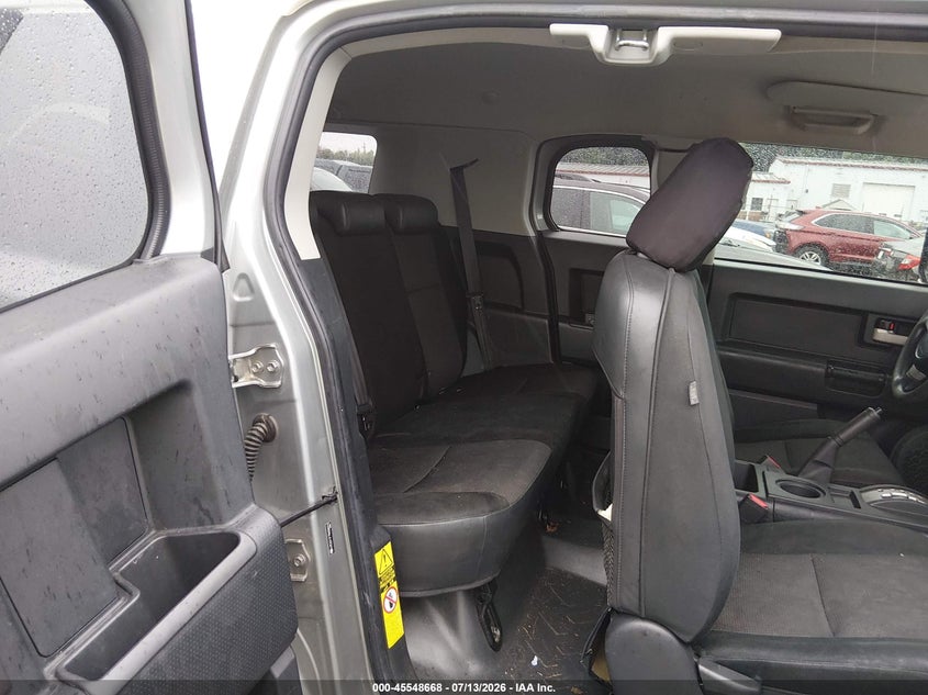2009 Toyota Fj cruiser VIN JTEZU11F79K008372 IAAI salvage auction — RIGHT SIDE, Salvage (North Carolina), sold $2,950 on 2026-07-29 (photo 8)