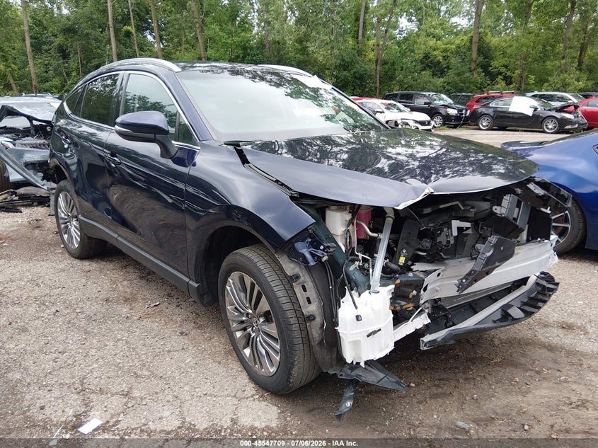 2023 Toyota Venza VIN JTEAAAAH1PJ148752 — IAAI salvage auction photo