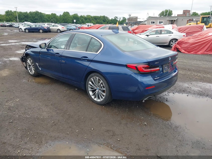 2021 BMW 5er VIN WBA13BJ07MWW95079 IAAI salvage auction — FRONT END, Salvage Title, sold $12,400 on 2026-08-19 (photo 3)