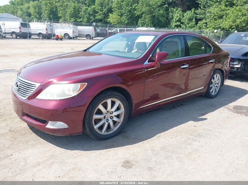 2008 Lexus Ls 460 VIN JTHBL46F685081800 IAAI salvage auction — NORMAL WEAR, Clear (Maryland), sold $1,100 on 2026-07-28 (photo 2)