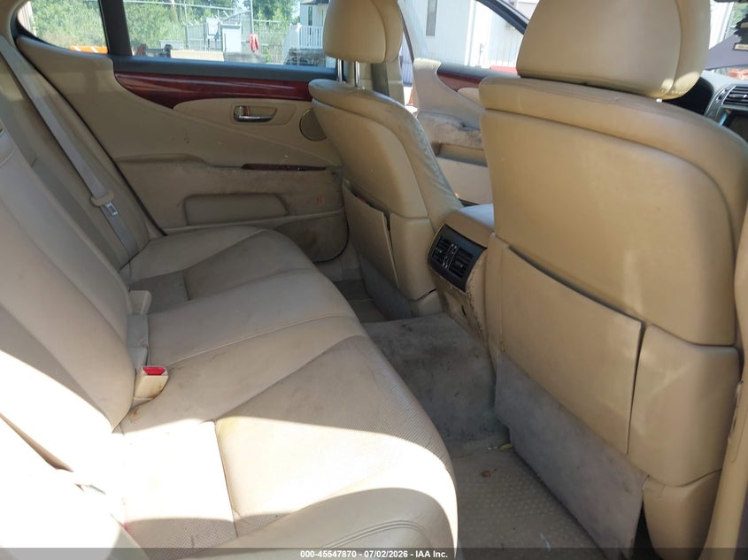 2008 Lexus Ls 460 VIN JTHBL46F685081800 IAAI salvage auction — NORMAL WEAR, Clear (Maryland), sold $1,100 on 2026-07-28 (photo 8)