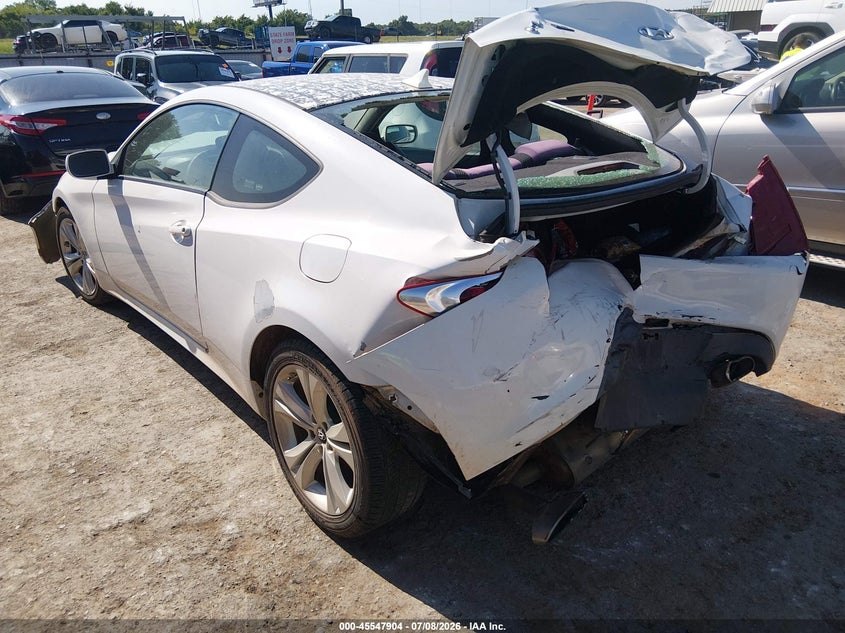 2012 Hyundai Genesis VIN KMHHT6KD9CU078525 IAAI salvage auction — FRONT & REAR, Junk (Oklahoma), sold $275 on 2026-07-31 (photo 3)