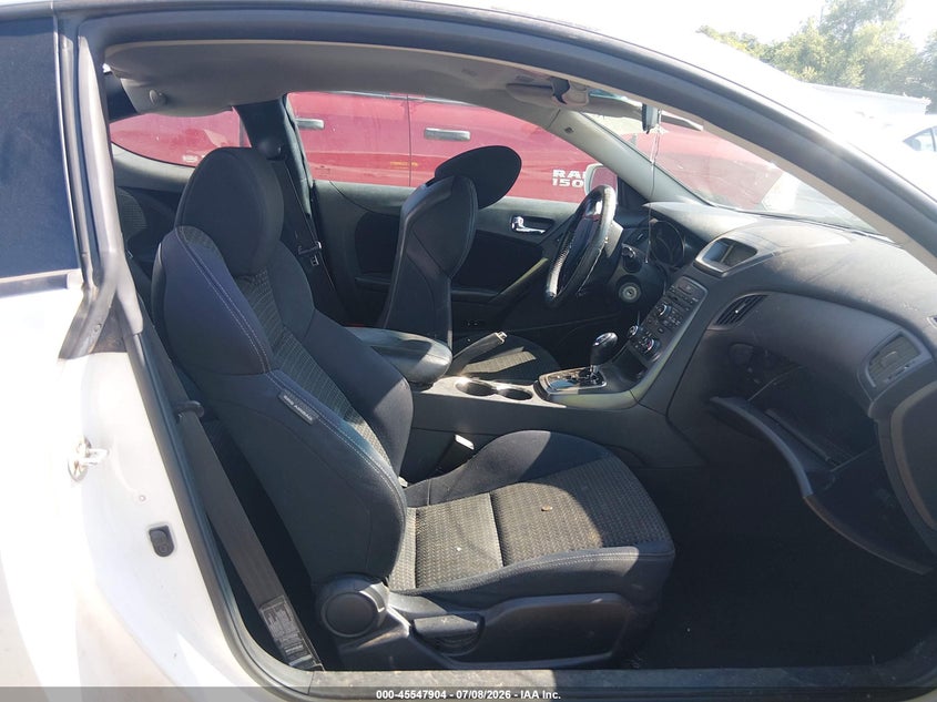 2012 Hyundai Genesis VIN KMHHT6KD9CU078525 IAAI salvage auction — FRONT & REAR, Junk (Oklahoma), sold $275 on 2026-07-31 (photo 5)