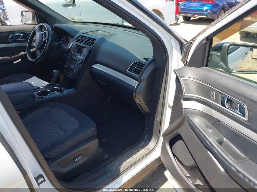 2017 Ford Explorer VIN 1FM5K8D81HGD09246 IAAI salvage auction — FRONT END, Mv-907A (New York), sold $1,550 on 2026-07-19 (photo 5)