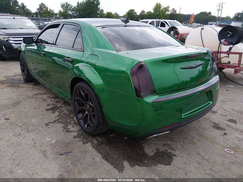 2019 Chrysler 300 VIN 2C3CCABG6KH682809 IAAI salvage auction — VANDALISM, Salvage (Virginia), sold $1,800 on 2026-09-10 (photo 3)