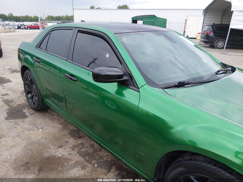 2019 Chrysler 300 VIN 2C3CCABG6KH682809 IAAI salvage auction — VANDALISM, Salvage (Virginia), sold $1,800 on 2026-09-10 (photo 6)