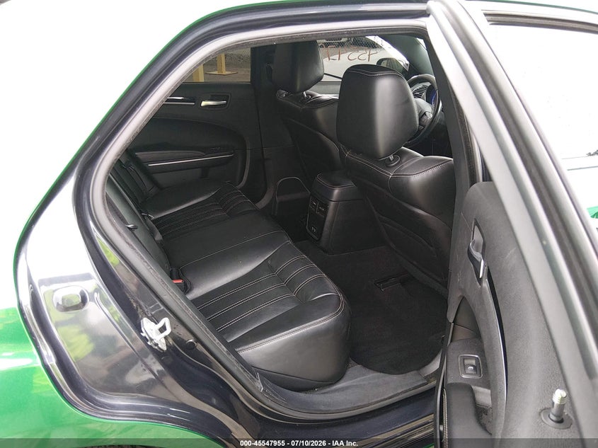 2019 Chrysler 300 VIN 2C3CCABG6KH682809 IAAI salvage auction — VANDALISM, Salvage (Virginia), sold $1,800 on 2026-09-10 (photo 8)