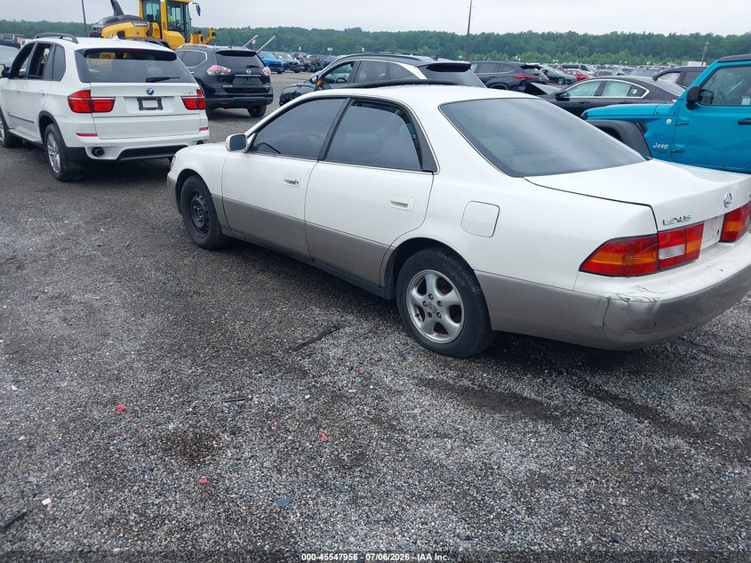 1998 Lexus Es 300 VIN JT8BF28G7W5039134 IAAI salvage auction — SIDE, Salvage - Greater Than 75% (Maryland), sold $225 on 2026-07-20 (photo 3)