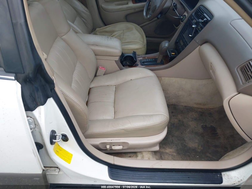 1998 Lexus Es 300 VIN JT8BF28G7W5039134 IAAI salvage auction — SIDE, Salvage - Greater Than 75% (Maryland), sold $225 on 2026-07-20 (photo 5)