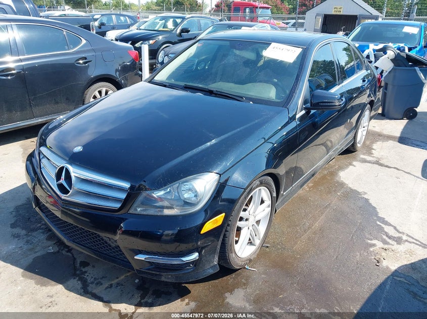 2013 Mercedes-benz C-klasse VIN WDDGF8AB6DR285256 IAAI salvage auction — REAR END, Salvage (North Carolina), sold $1,300 on 2026-08-09 (photo 2)