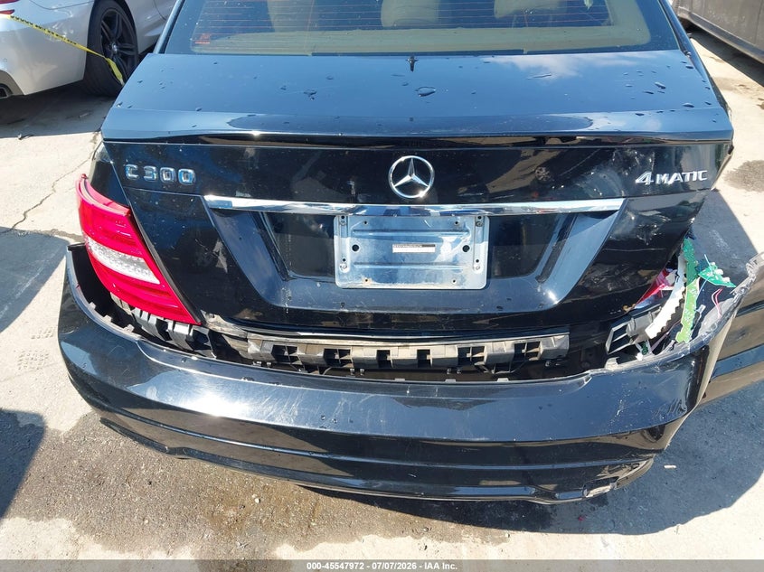 2013 Mercedes-benz C-klasse VIN WDDGF8AB6DR285256 IAAI salvage auction — REAR END, Salvage (North Carolina), sold $1,300 on 2026-08-09 (photo 6)