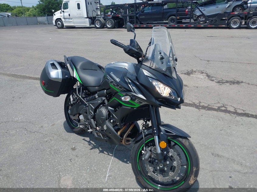 2019 Kawasaki VIN JKALEEF10KDA31060 IAAI salvage auction — NORMAL WEAR, Clear (Virginia), sold $1,750 on 2026-07-22 (photo 1)