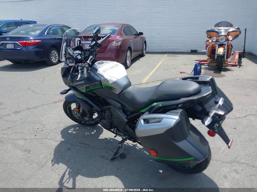 2019 Kawasaki VIN JKALEEF10KDA31060 IAAI salvage auction — NORMAL WEAR, Clear (Virginia), sold $1,750 on 2026-07-22 (photo 3)