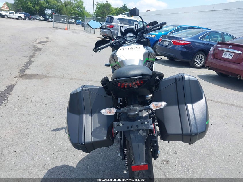 2019 Kawasaki VIN JKALEEF10KDA31060 IAAI salvage auction — NORMAL WEAR, Clear (Virginia), sold $1,750 on 2026-07-22 (photo 6)