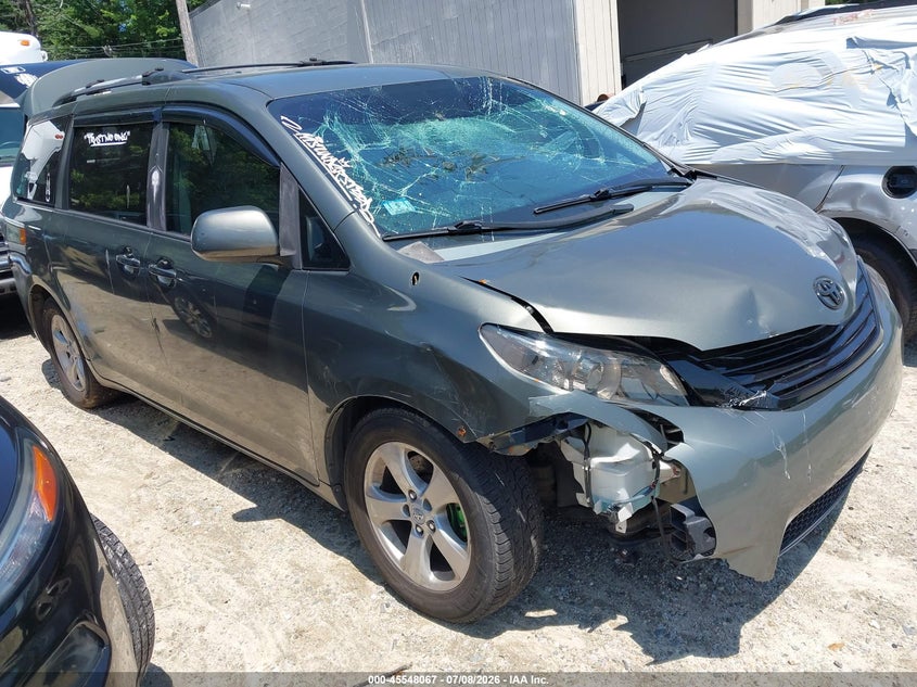 2011 Toyota Sienna VIN 5TDKK3DC5BS047498 IAAI salvage auction — FRONT END, Salvage (Massachusetts), sold $650 on 2026-07-28 (photo 1)
