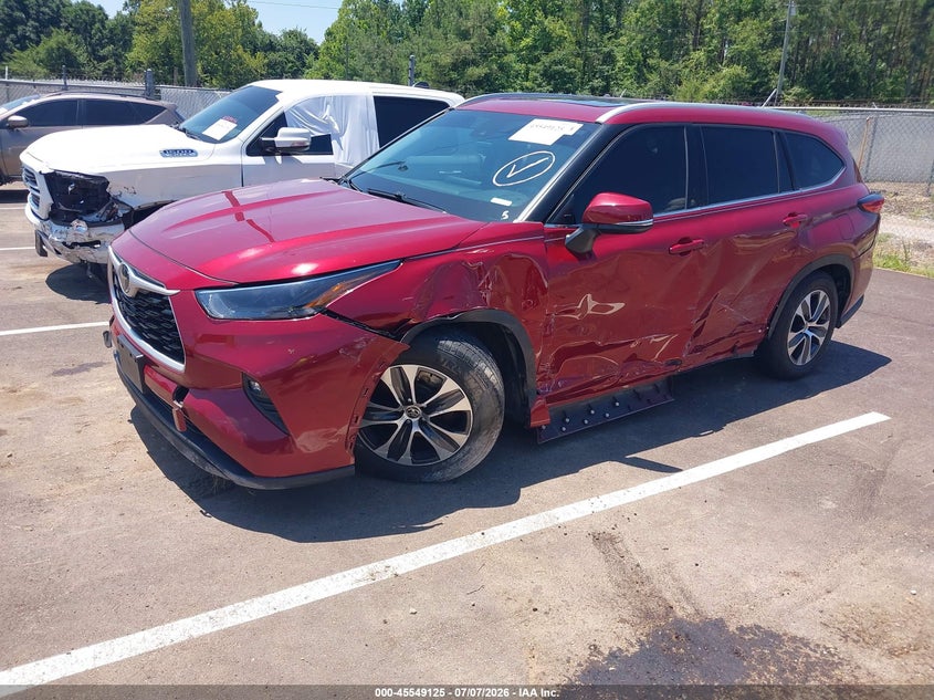 2022 Toyota Highlander VIN 5TDGZRAH7NS123604 IAAI salvage auction — SIDE, Salvage (Mississippi), sold $9,300 on 2026-07-29 (photo 2)