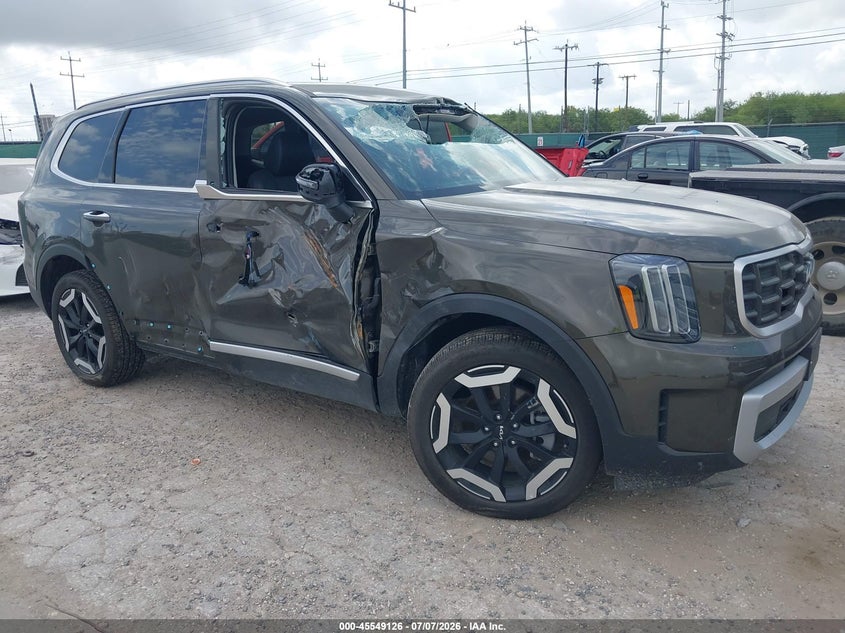 2025 Kia Telluride VIN 5XYP6DGC1SG690035 IAAI salvage auction — SIDE, Clear (Texas), sold $15,700 on 2026-07-20 (photo 1)