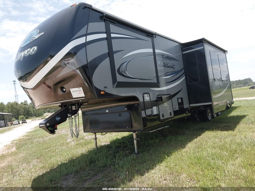 2016 Jayco Seismic VIN 1UJCJSCV4G19H0107 IAAI salvage auction — WATER/FLOOD, Certificate Of Destruction (Louisiana), sold $8,450 on 2026-08-14 (photo 2)
