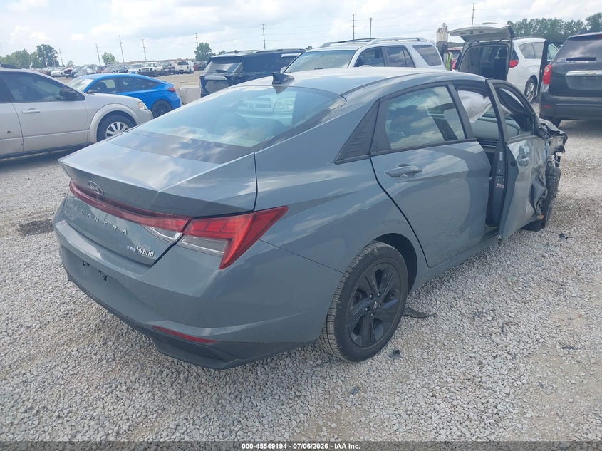 2023 Hyundai Elantra VIN KMHLM4AJ1PU038061 IAAI salvage auction — SIDE, Salvage Title, sold $3,600 on 2026-08-02 (photo 4)