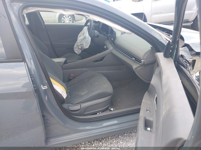 2023 Hyundai Elantra VIN KMHLM4AJ1PU038061 IAAI salvage auction — SIDE, Salvage Title, sold $3,600 on 2026-08-02 (photo 5)