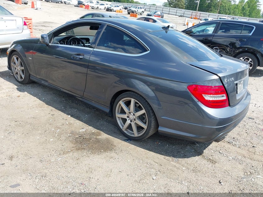 2012 Mercedes-benz C-klasse VIN WDDGJ4HB6CF763267 IAAI salvage auction — SIDE, Salvage Title, sold $1,300 on 2026-08-12 (photo 3)