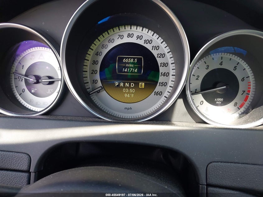 2012 Mercedes-benz C-klasse VIN WDDGJ4HB6CF763267 IAAI salvage auction — SIDE, Salvage Title, sold $1,300 on 2026-08-12 (photo 7)