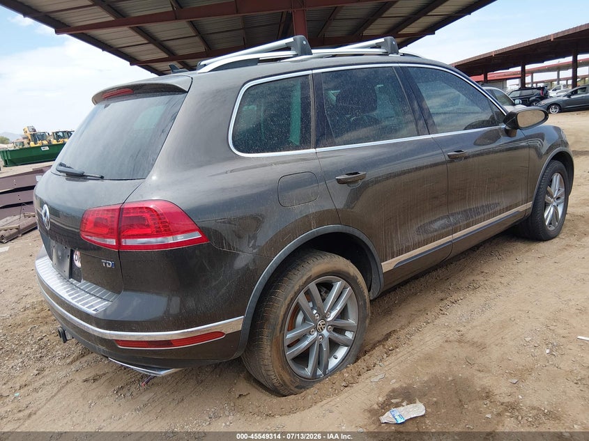 2015 Volkswagen Touareg VIN WVGEP9BP5FD007412 IAAI salvage auction — NORMAL WEAR, Salvage Title, sold $2,550 on 2026-08-04 (photo 4)