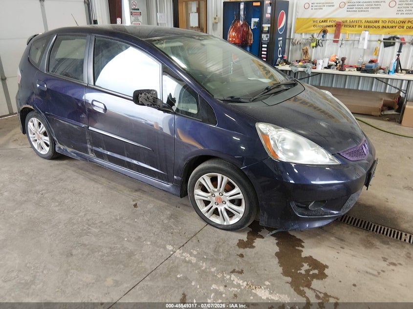 2009 Honda Fit VIN JHMGE87469S032555 IAAI salvage auction — NORMAL WEAR, Clear (North Dakota), sold $800 on 2026-07-30 (photo 1)