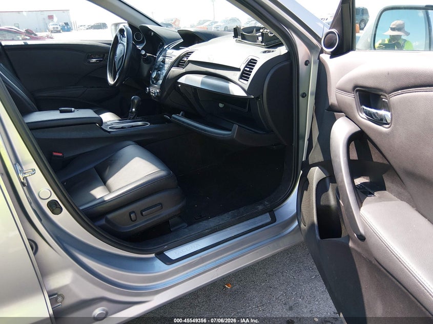 2017 Acura Rdx VIN 5J8TB4H33HL021191 IAAI salvage auction — REAR END, Salvage Title, sold $3,675 on 2026-08-27 (photo 5)