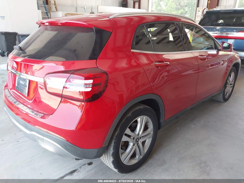 2020 Mercedes-benz Gla-klasse VIN W1NTG4EB1LU031029 IAAI salvage auction — WATER/FLOOD, Clear (Virginia), sold $5,350 on 2026-07-17 (photo 4)