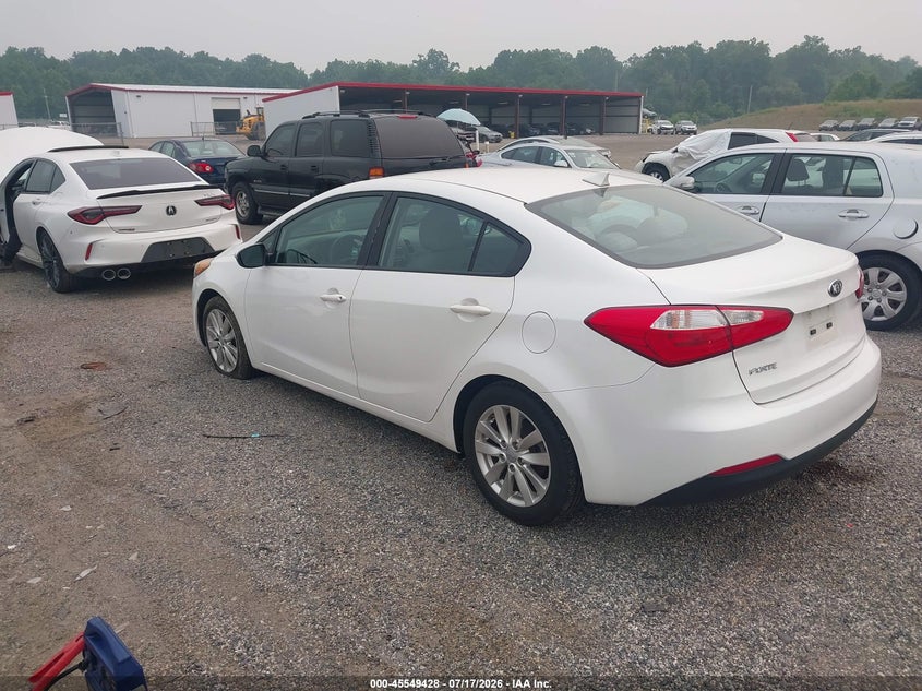 2015 Kia Forte VIN KNAFX4A68F5385123 IAAI salvage auction — RIGHT REAR, Salvage - Greater Than 75% (Maryland), sold $950 on 2026-07-24 (photo 3)