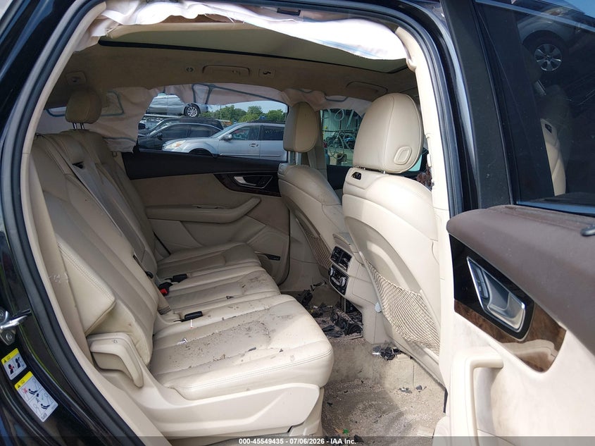 2017 Audi Q7 VIN WA1VAAF71HD052832 IAAI salvage auction — FRONT END, Salvage (Ohio), sold $25 on 2026-07-15 (photo 8)