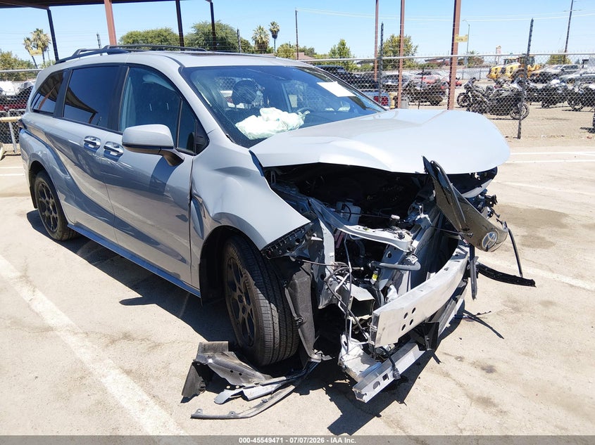 2025 Toyota Sienna VIN 5TDCSKFC9SS204445 — IAAI salvage auction photo