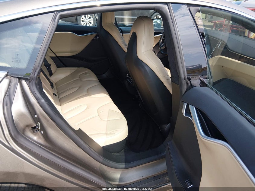 2016 Tesla Model s VIN 5YJSA1E12GF146618 IAAI salvage auction — LEFT REAR, Salvage Title, sold $5,425 on 2026-09-01 (photo 8)