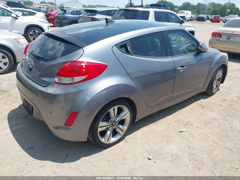 2013 Hyundai Veloster VIN KMHTC6AD1DU146359 IAAI salvage auction — NORMAL WEAR, Clear (Indiana), sold $25 on 2026-07-29 (photo 4)