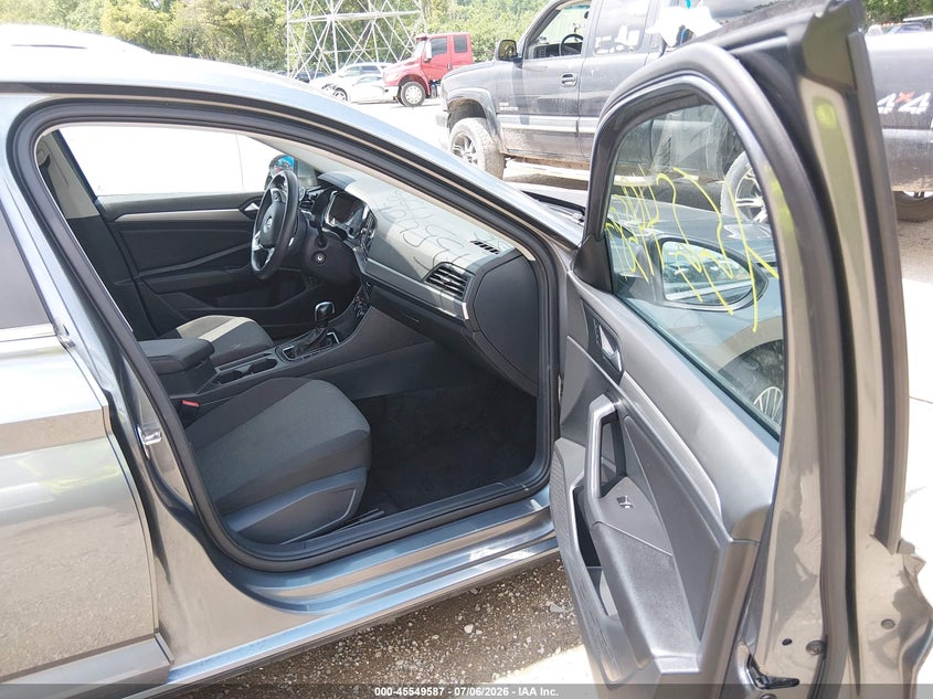 2021 Volkswagen Jetta VIN 3VWC57BU1MM103662 IAAI salvage auction — FRONT END, Salvage Title, sold $4,600 on 2026-08-24 (photo 5)