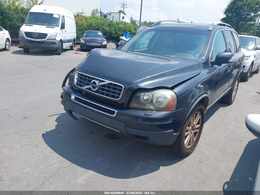 2012 Volvo Xc90 VIN YV4952CZXC1612538 IAAI salvage auction — RIGHT FRONT, Salvage Title, sold $400 on 2026-08-17 (photo 2)