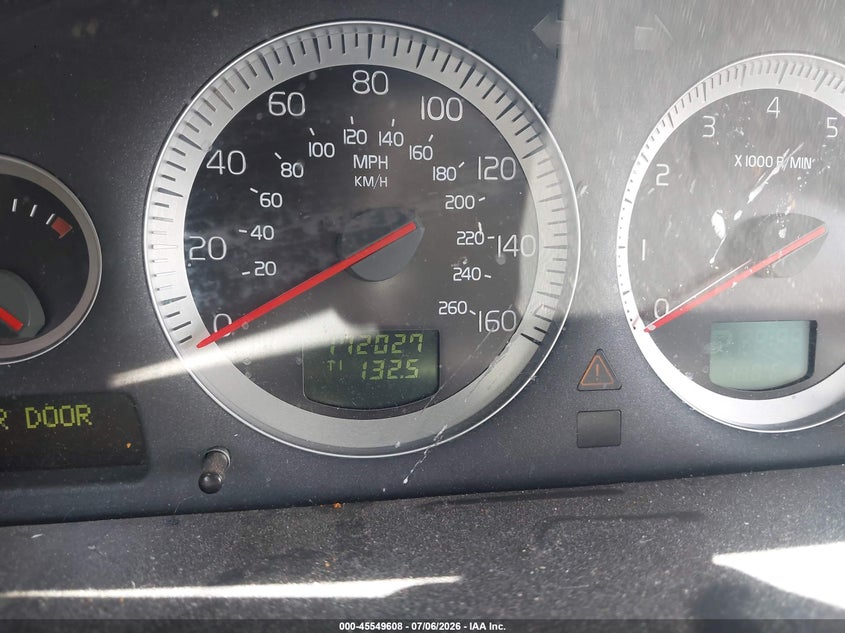 2012 Volvo Xc90 VIN YV4952CZXC1612538 IAAI salvage auction — RIGHT FRONT, Salvage Title, sold $400 on 2026-08-17 (photo 7)