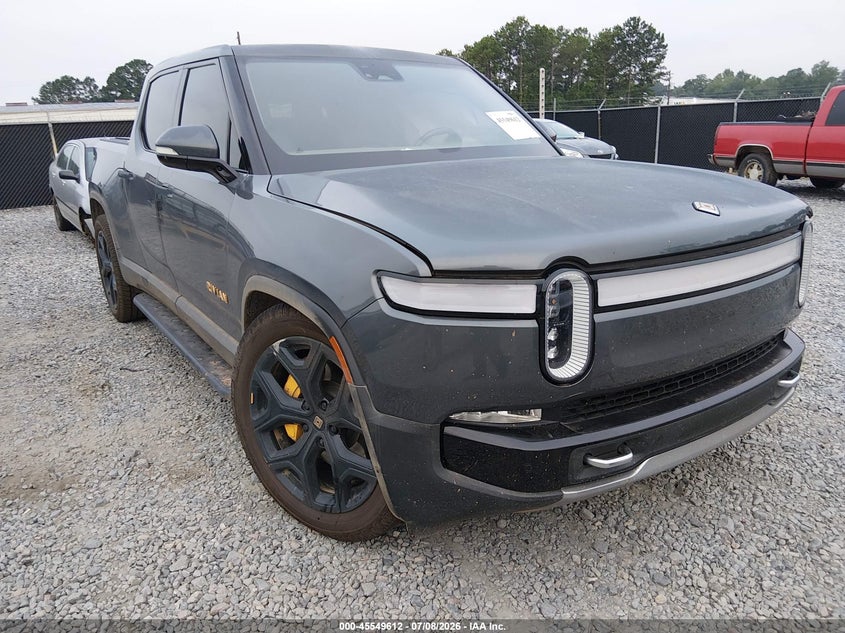 2023 Rivian R1t VIN 7FCTGAAA3PN018814 — IAAI salvage auction photo