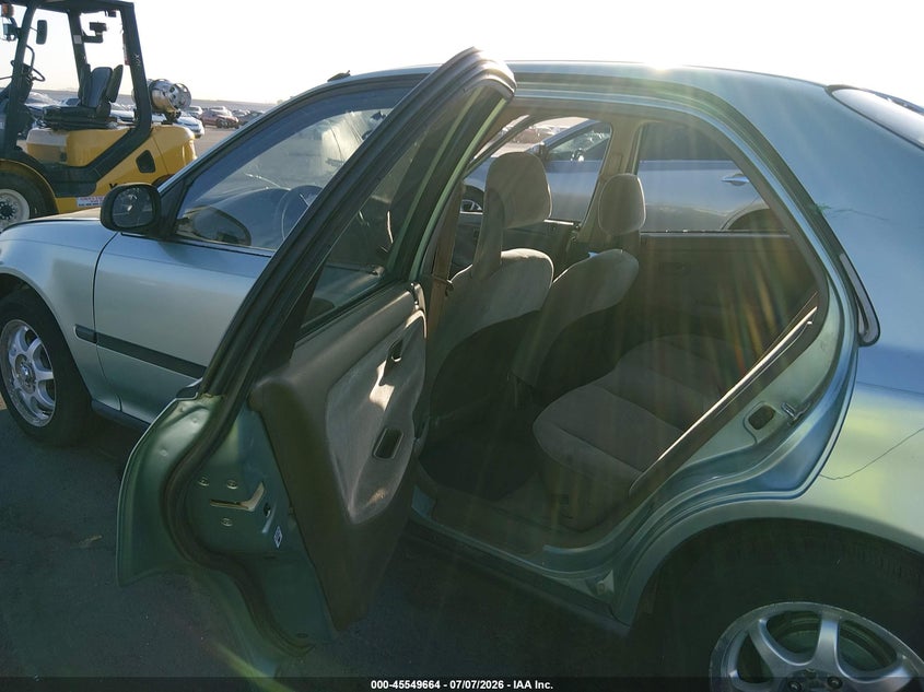 1992 Honda Civic VIN JHMEG8642NS028161 IAAI salvage auction — ROLLOVER, Non-Repairable (Arizona), sold $25 on 2026-07-28 (photo 8)