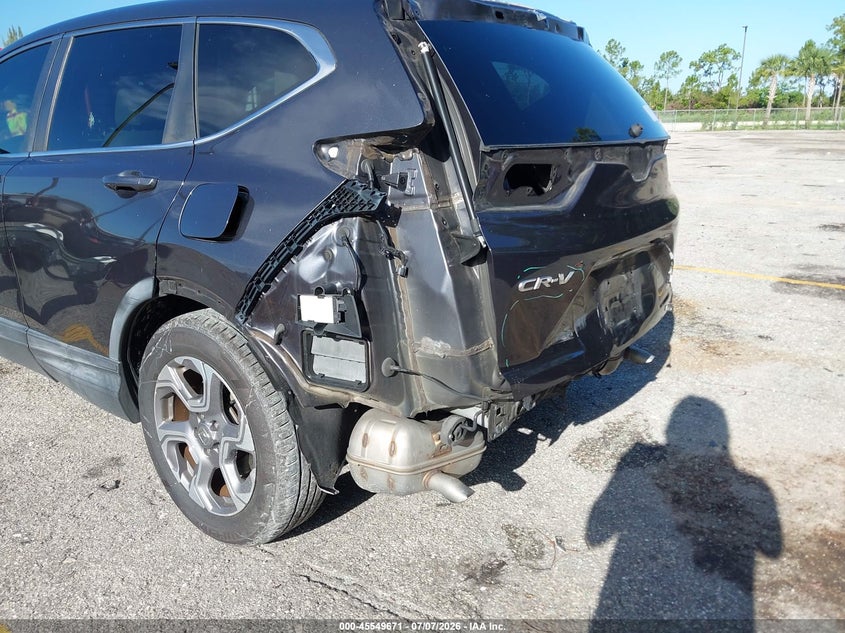 2017 Honda Cr-v VIN 7FARW1H51HE006855 IAAI salvage auction — REAR END, Rebuildable (Florida), sold $5,100 on 2026-07-23 (photo 6)