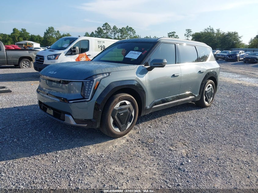 2024 Kia Ev9 VIN KNDADFS55R6038922 IAAI salvage auction — UNDERCARRIAGE, Wait Title, sold $22,650 on 2026-08-27 (photo 2)