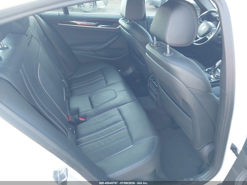 2020 BMW 5er VIN WBAJR7C04LWW77713 IAAI salvage auction — LEFT SIDE, Salvage Title, sold $8,450 on 2026-08-31 (photo 8)