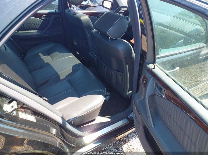 2000 Mercedes-benz E-class VIN WDBJF65J7YB087482 IAAI salvage auction — NORMAL WEAR, Clear (Illinois), sold $1,300 on 2026-07-15 (photo 8)
