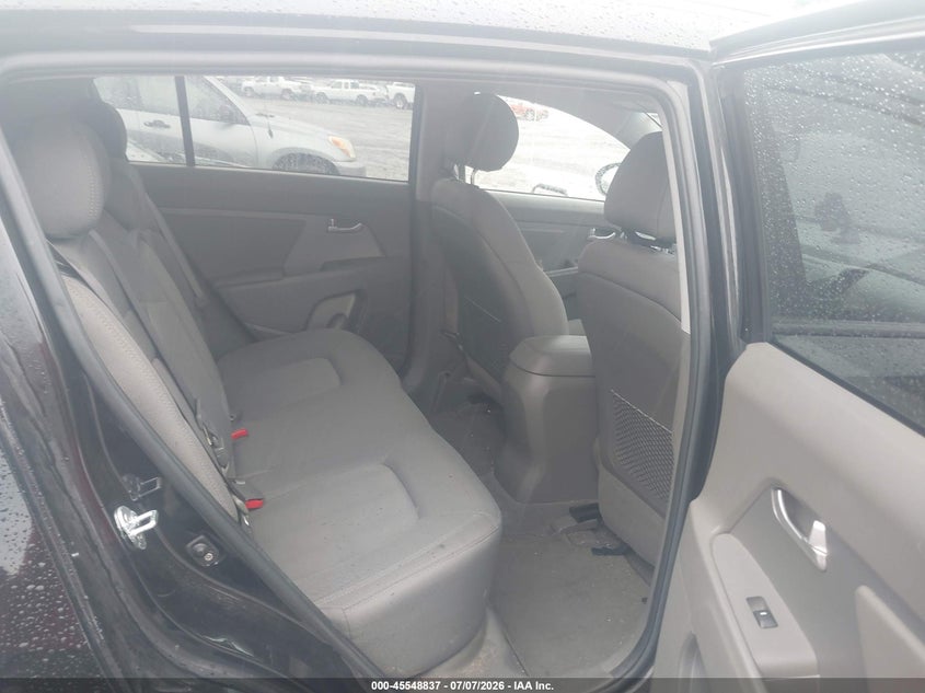 2013 Kia Sportage VIN KNDPBCA21D7359350 IAAI salvage auction — UNKNOWN, Clear (Massachusetts), sold $1,450 on 2026-07-09 (photo 8)