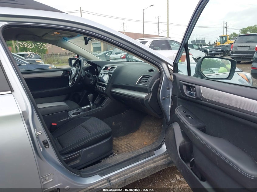 2017 Subaru Outback VIN 4S4BSACC2H3272201 IAAI salvage auction — LEFT & RIGHT, Clear (Michigan), sold $2,300 on 2026-07-23 (photo 5)