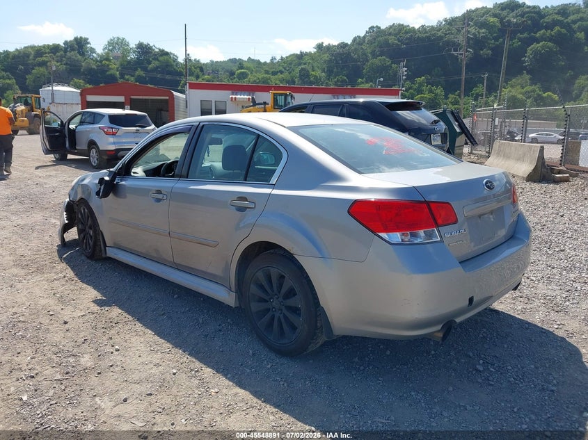 2010 Subaru LEGACY VIN 4S3BMDK64A2240325 IAAI salvage auction — SIDE, Salvage (Pennsylvania), sold $200 on 2026-07-22 (photo 3)